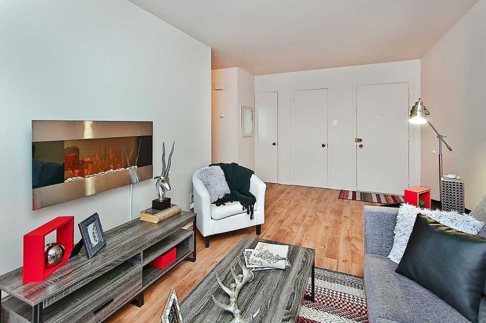 Ste-Foy (Cité-Universitaire) Place Belmont Bas #2190 208 - 10