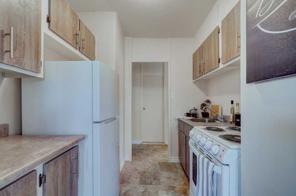 Notre-Dame-de-Grâce Place Sutton #7400 819 - 1