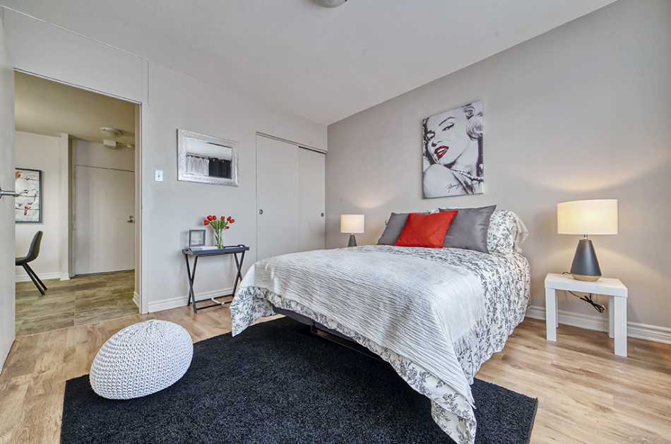 Notre-Dame-de-Grâce Place Sutton #7400 123 - 5
