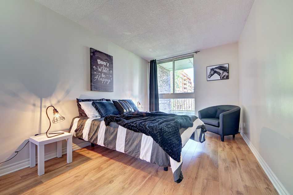 Côte St-Luc Le Oakridge #5795 711 - 12