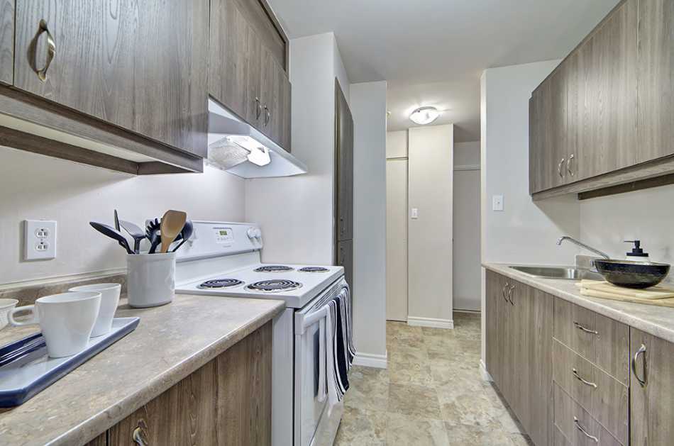 Pierrefonds Le Lalande #9880 401 - 2