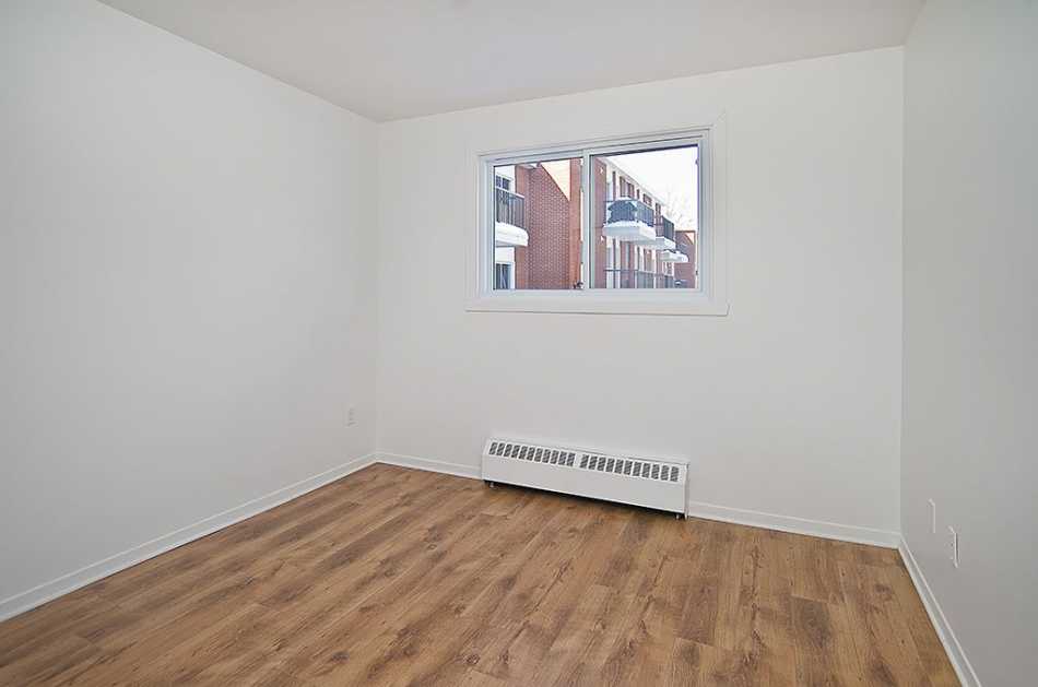 Beauport Le Charleroi #2110 2 - 10