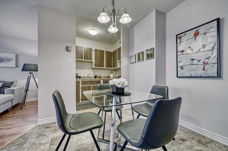 Notre-Dame-de-Grâce Place Sutton #7400 819 - 7