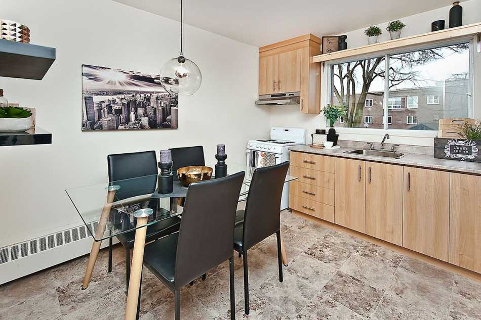 Ste-Foy (Cité-Universitaire) Place Belmont Bas #2190 301 - 1