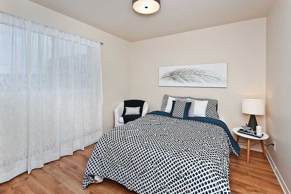 Ste-Foy (Cité-Universitaire) Place Belmont Bas #2190 301 - 7